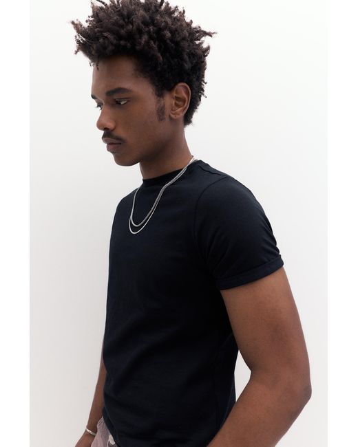 Pull&Bear Black Muscle Fit T-Shirt for men