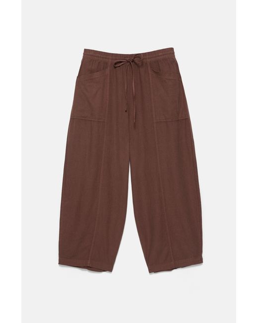 Pantaloni Barrel di Pull&Bear in Brown