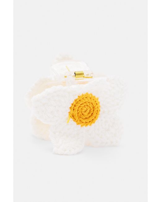 Fermaglio Fiore Crochet di Pull&Bear in White