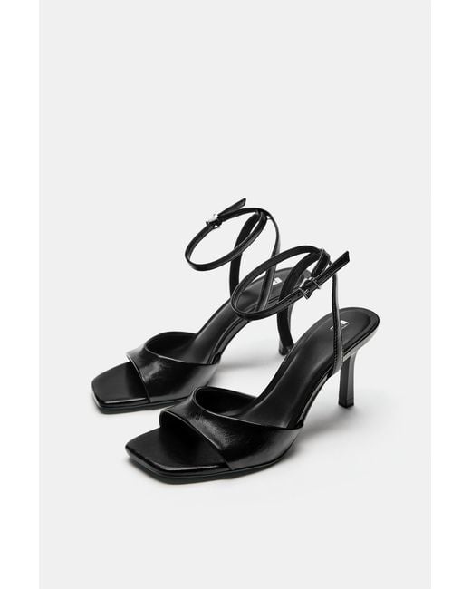 Pull&Bear White Absatzsandalen