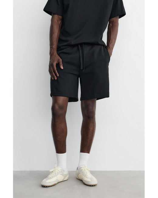 Pull&Bear Set Aus Jogger-Bermudas Und T-Shirt in Black für Herren