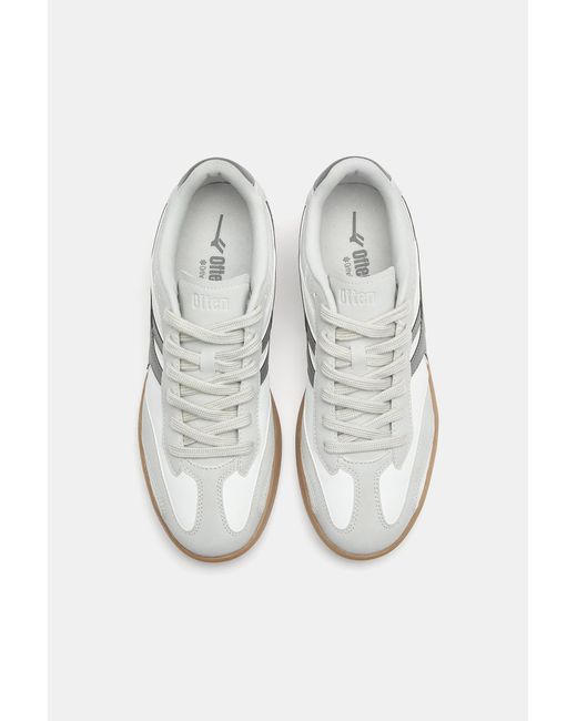 Pull&Bear Retro-Sneaker in White für Herren