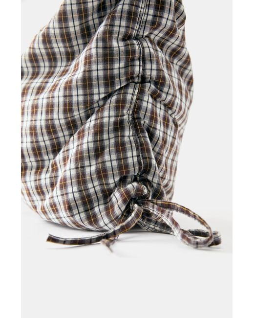 Pull&Bear White Shopper Mit Karomuster