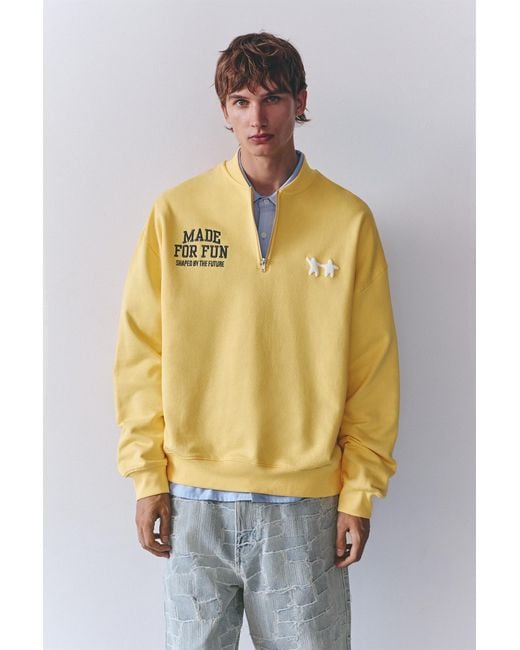 Pull&Bear Yellow Graphic Quarter-Zip Sweatshirt for men