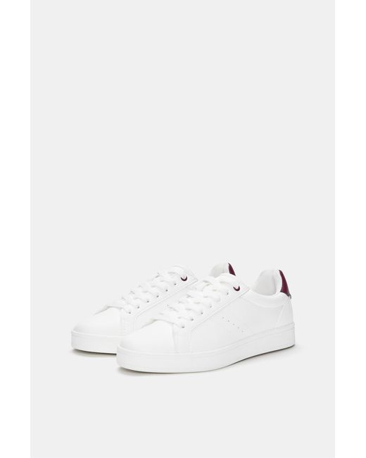 Pull&Bear White Basic-Sneaker Mit Detail