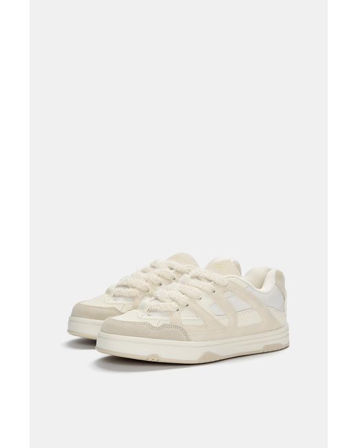 Pull&Bear White Stwd Skate-Sneaker Mit Schnürsenkeln