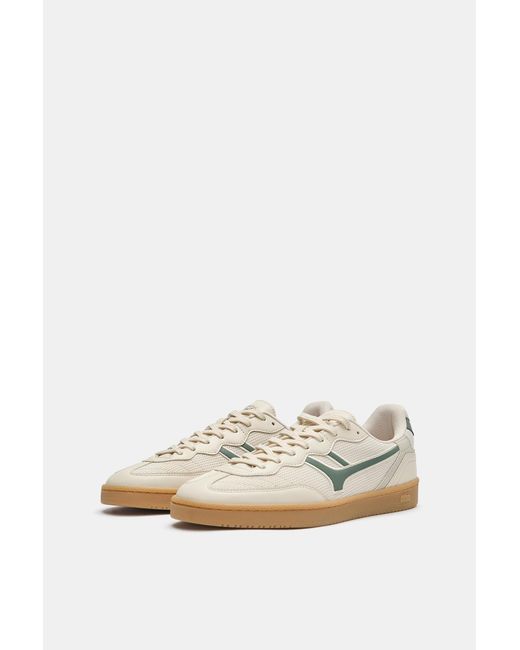 Sneakers Retrò di Pull&Bear in White da Uomo