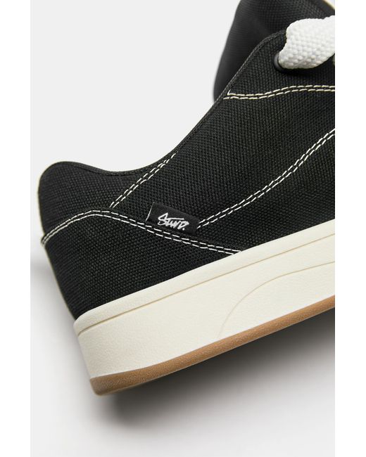 Pull&Bear Black Stwd Skate Trainers With Contrast Stitching for men