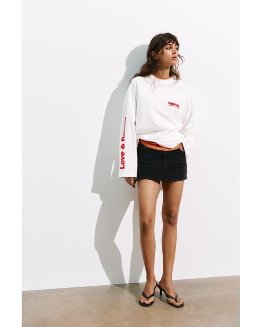 Pull&Bear White Long Sleeve Graphic T-Shirt