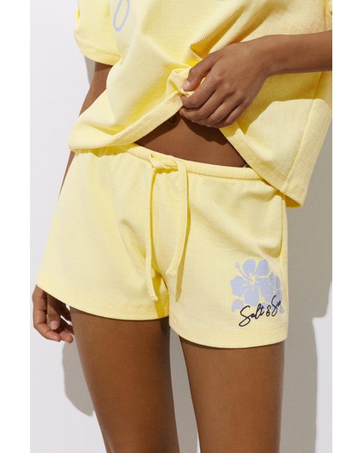 Short Texturé Fleur Pull&Bear en coloris Yellow
