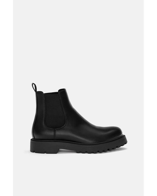 Pull&Bear Black Chelsea Boots for men