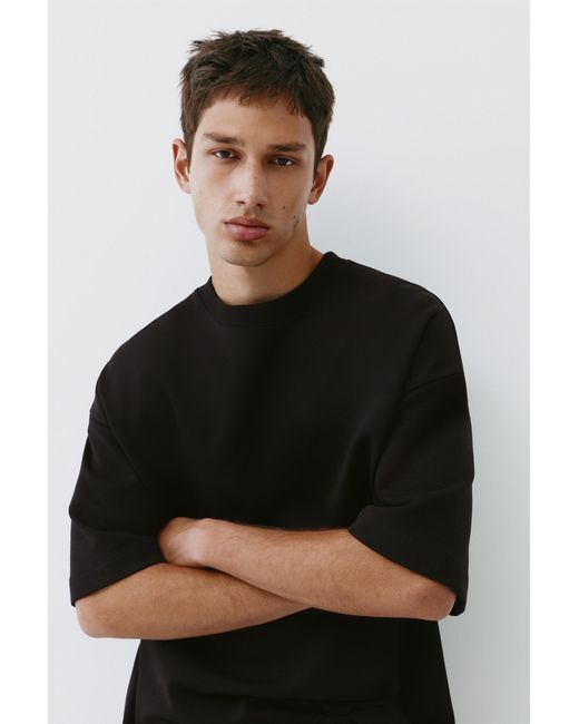 Pull&Bear Black Interlock Short Sleeve Sweatshirt for men