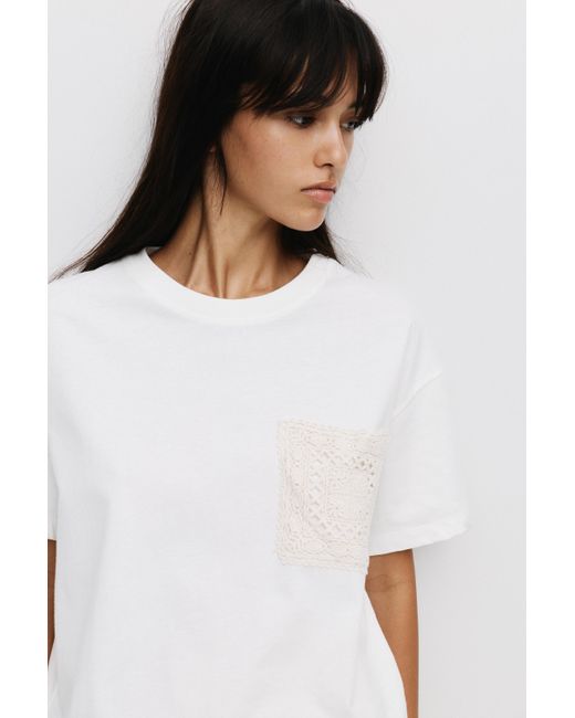 Pull&Bear Multicolor T-Shirt Mit Häkeltasche