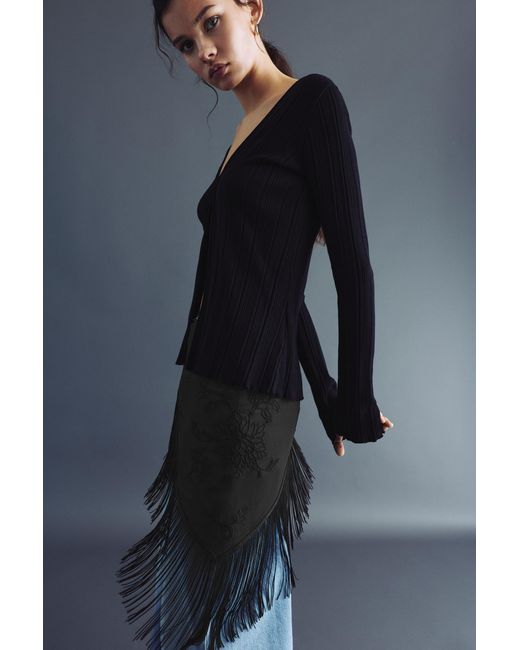 Sciarpa Ricamata di Pull&Bear in Black