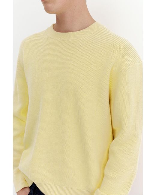 Pull&Bear Yellow Basic Round Neck Sweater for men