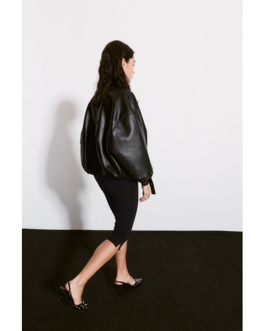 Pull&Bear Black Capris With Split Hems