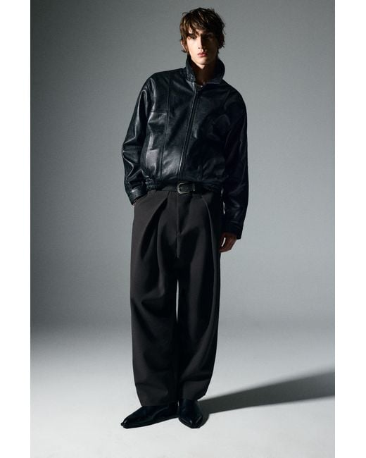 Pull&Bear Black Double-Darted Tailored Fit Trousers for men