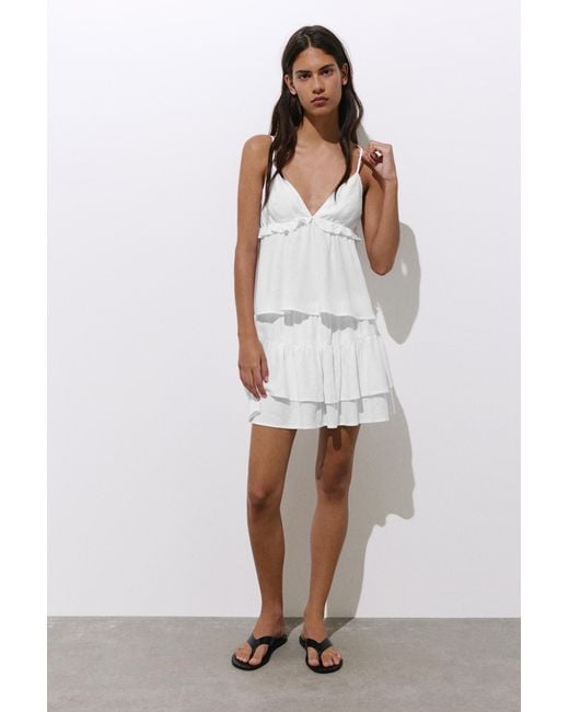 Pull&Bear White Ruffled Linen Blend Top