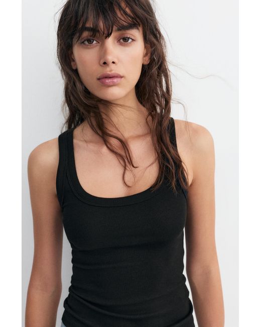 Pull&Bear Basic Tanktop in het Black
