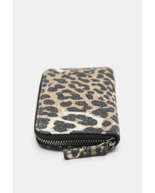 Portafogli Leopardato di Pull&Bear in Multicolor