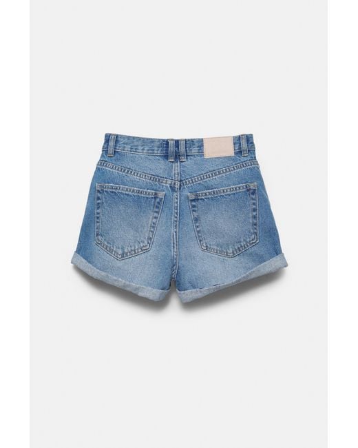 Short Jeans Mom Risvoltato di Pull&Bear in Blue