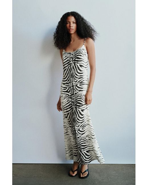 Pull&Bear Midi-Jurk Met Zebraprint in het Green