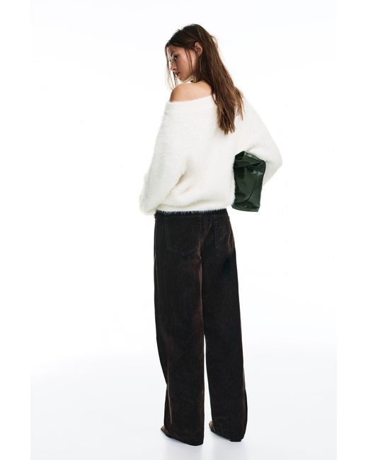 Pullover Asimmetrico di Pull&Bear in White