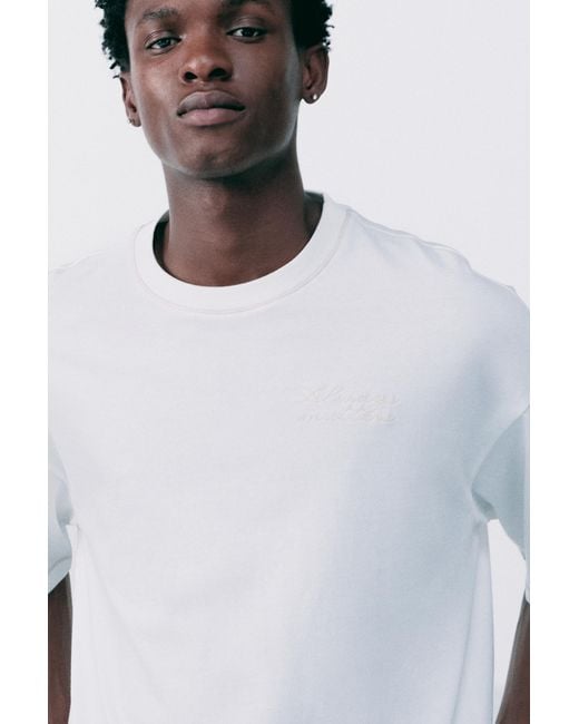 Pull&Bear Gray Embroidered Graphic T-Shirt for men