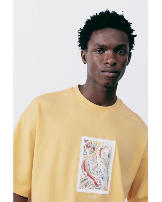 Pull&Bear Multicolor Relaxed Fit Embroidered T-Shirt for men