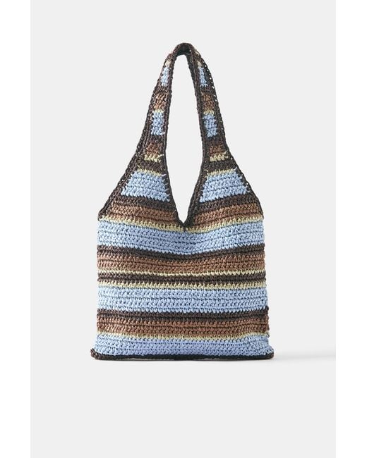 Borsa A Spalla Intrecciata A Righe di Pull&Bear in Blue