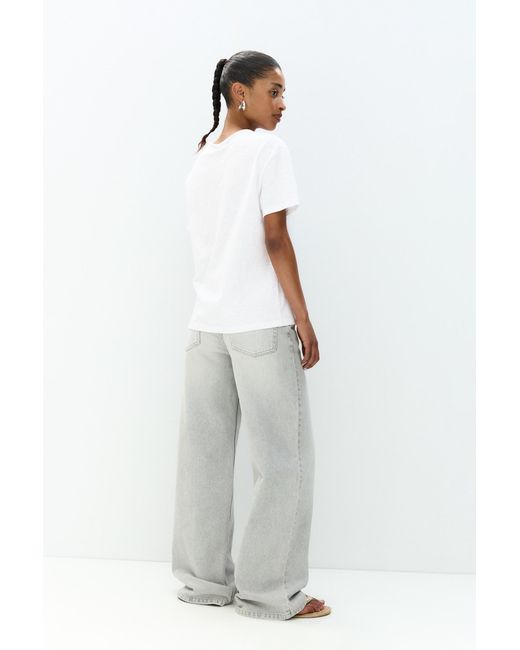 Pull&Bear White T-Shirt With Unfinished Trims