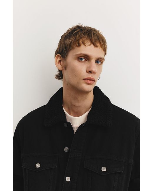 Pull&Bear Black Denim Jacket With Faux Shearling Collar for men