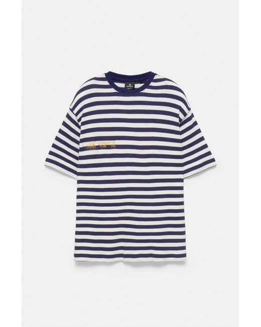 Pull&Bear Blue Regular Fit Striped T-Shirt for men