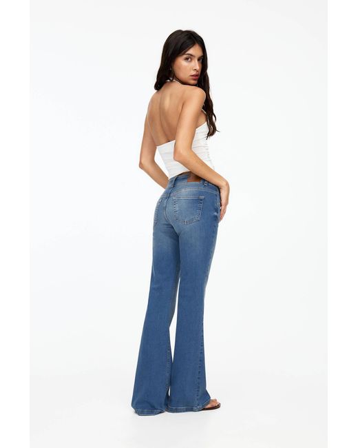 Pull&Bear Blue Bootcut-Jeans Mit Niedrigem Bund
