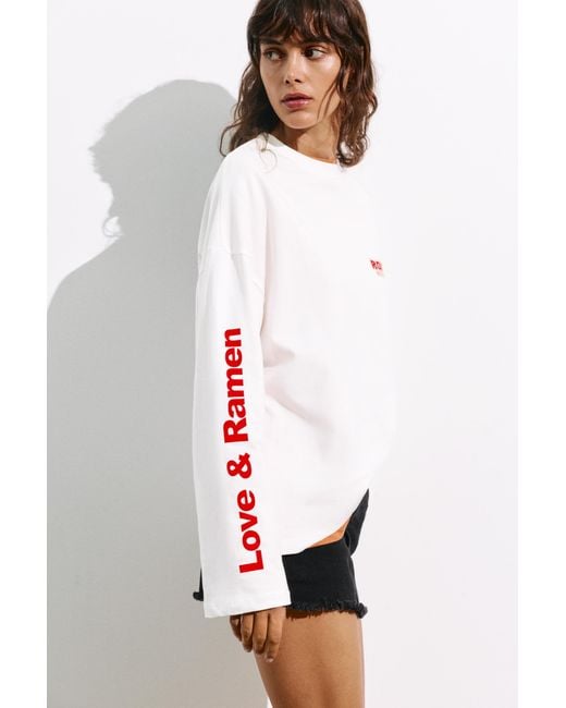 Pull&Bear White Long Sleeve Graphic T-Shirt