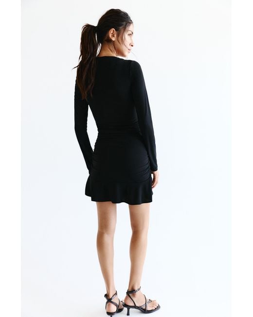 Robe Courte Froncée Pull&Bear en coloris Black