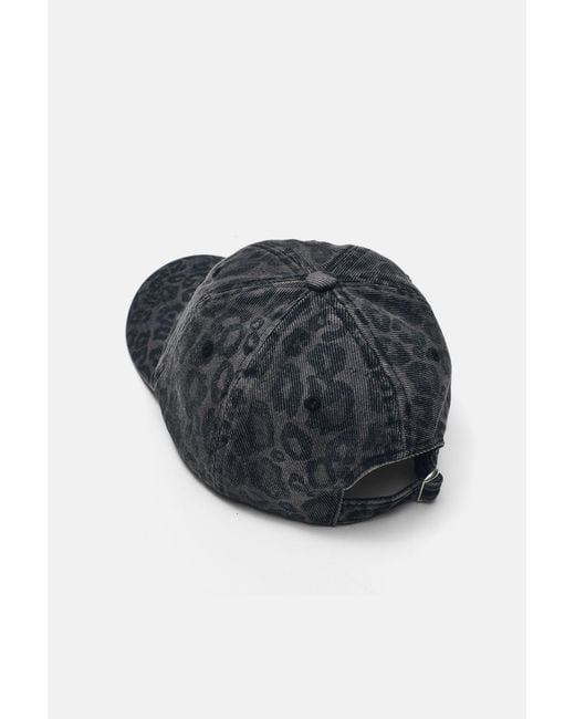 Cappellino Leopardato di Pull&Bear in Black
