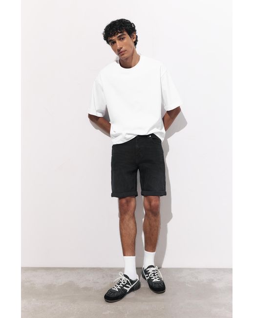 Bermuda Jeans Slim Basic di Pull&Bear in Black da Uomo