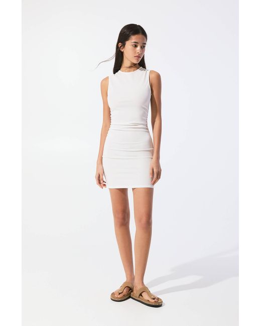 Pull&Bear White Kurzes Kleid Ohne Ärmel Mit Raffung