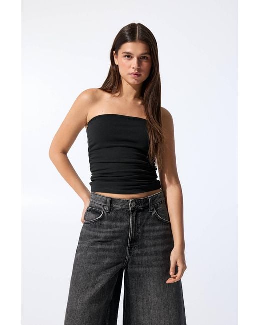 Pull&Bear Black Top Mit Carré-Ausschnitt