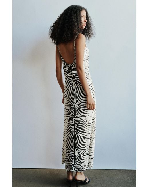 Pull&Bear Midi-Jurk Met Zebraprint in het Green