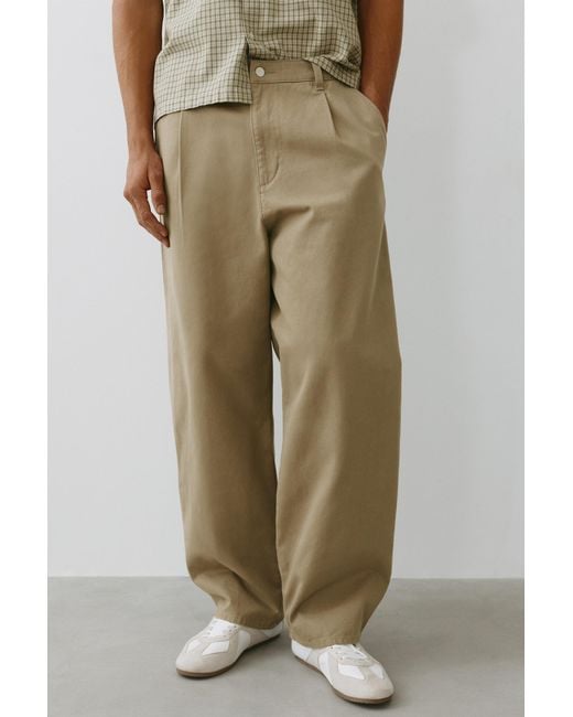 Pull&Bear Natural Baggy Darted Chinos for men