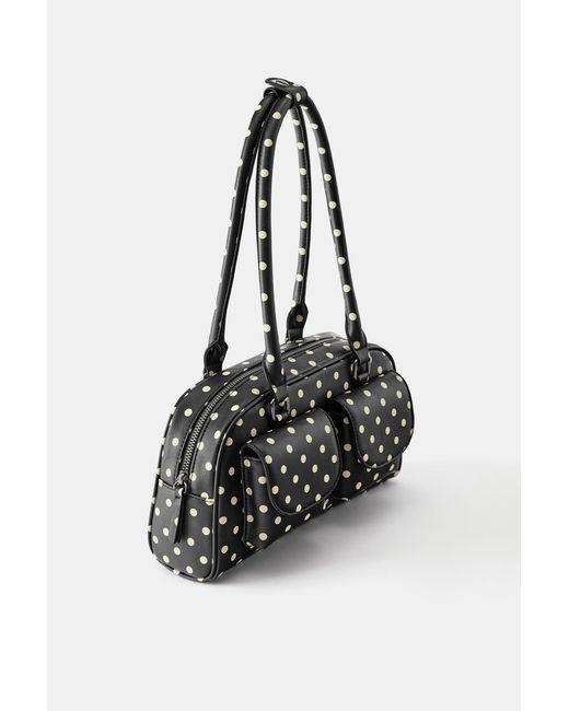 Borsa A Spalla Multipocket A Pois di Pull&Bear in Black