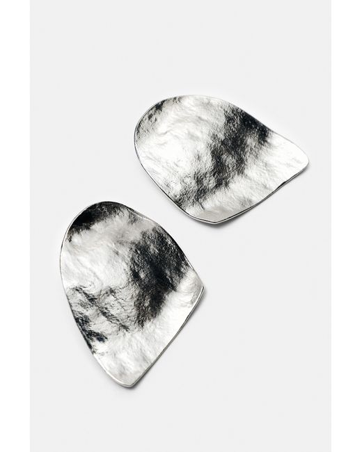 Pull&Bear Metallic Textured Flat Earrings