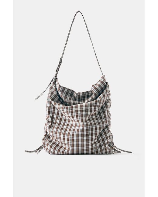 Pull&Bear White Shopper Mit Karomuster