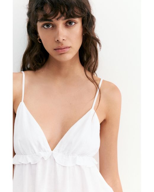 Pull&Bear White Ruffled Linen Top