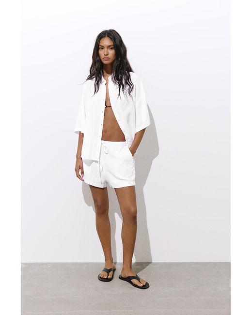 Pull&Bear White Linen Blend Shorts