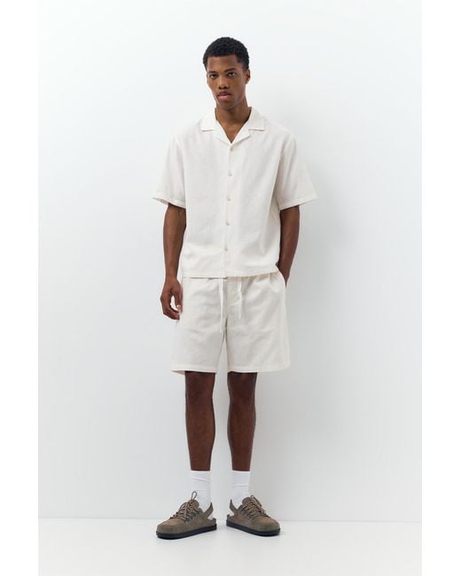 Pull&Bear White Linen Blend Jogger Bermuda Shorts for men