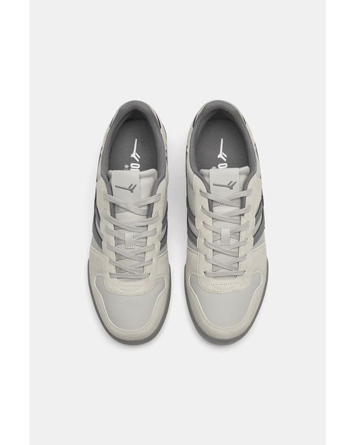 Pull&Bear White Retro Trainers for men