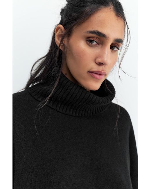 Pull&Bear Blue High Neck Jumper